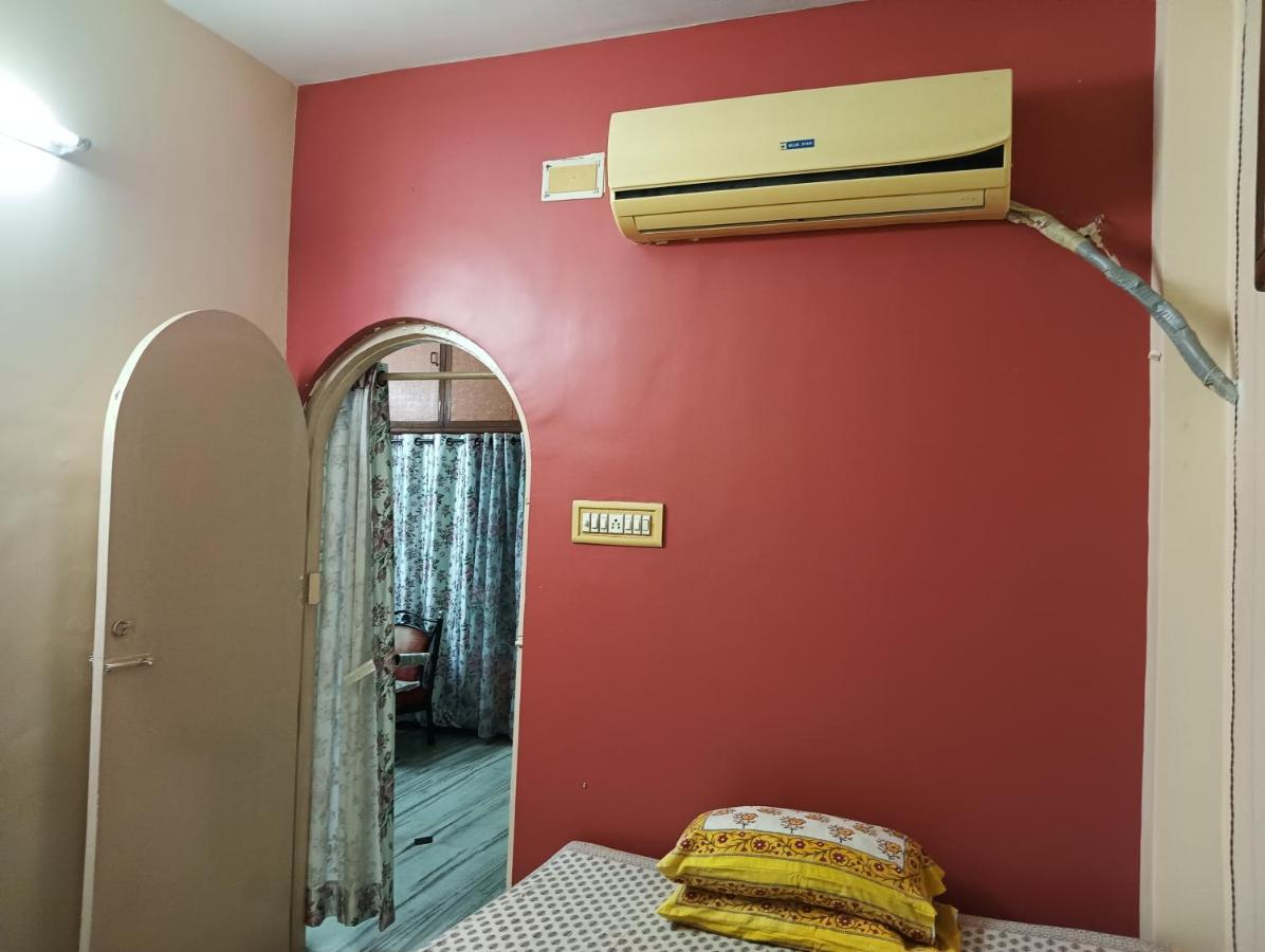 Apartamento Peaceful Living Calcuta Exterior foto